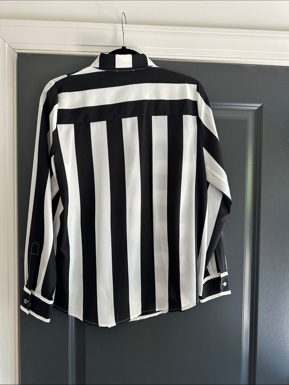 DKNY Black and White Striped Men's Button-Down Shirt - Picture 4 of 4